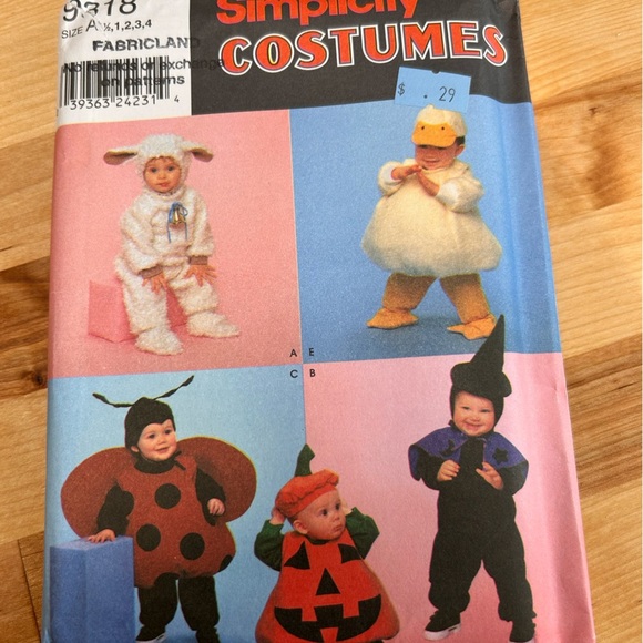 Simplicity 9318 Kids Halloween Costumes - Red, Black, Orange, White - Picture 10 of 10